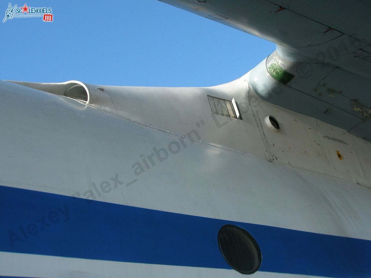 An-72_RA-72964_13.jpg