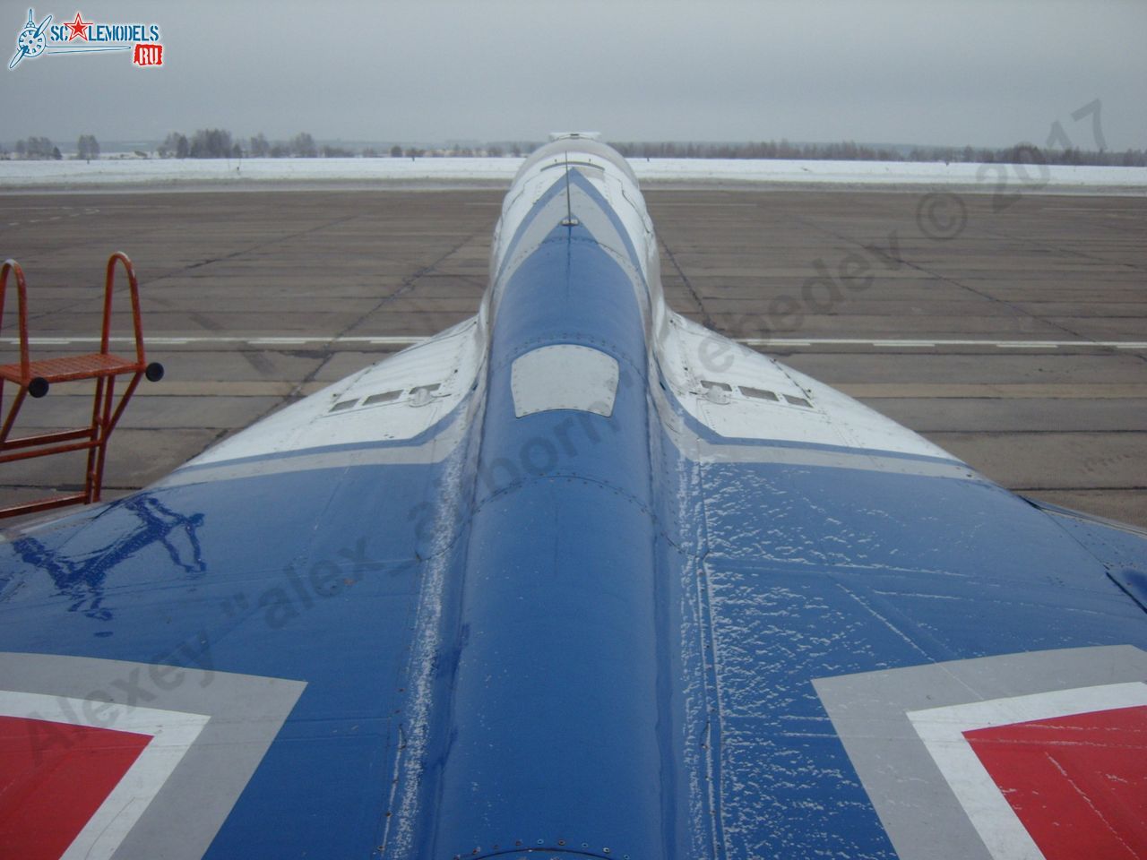 MiG-29UB_Strizhi_135.jpg