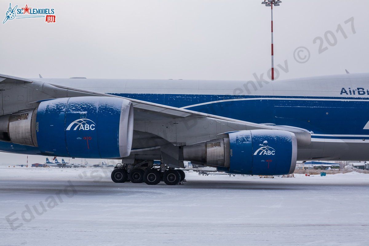 Boeing_747-400_VP-BIM_16.jpg