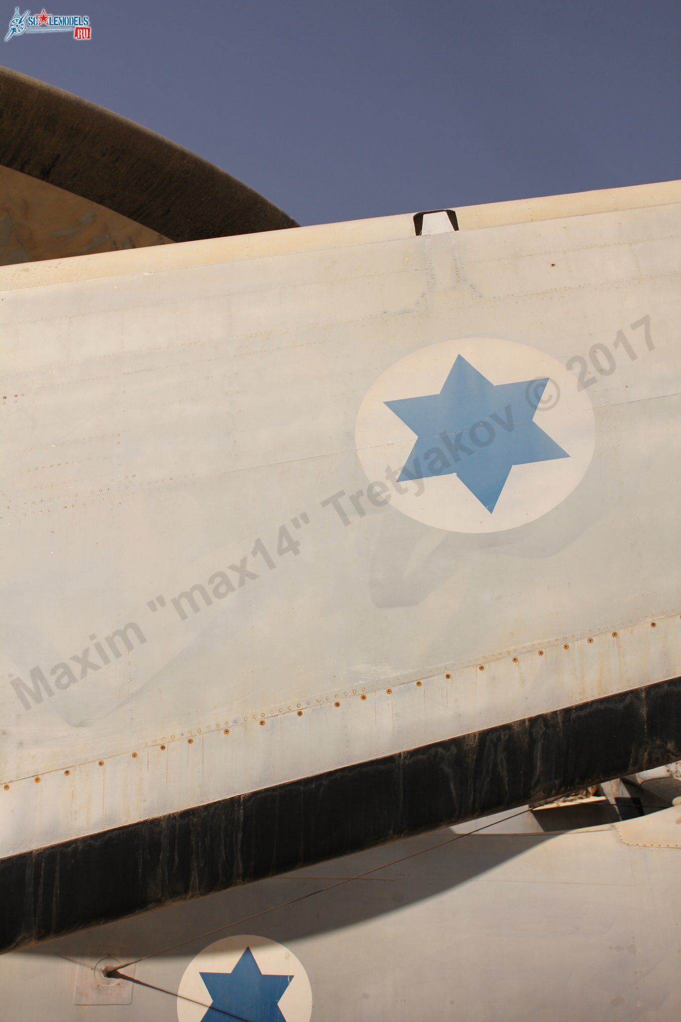 E-2C_Hawkeye_44.jpg