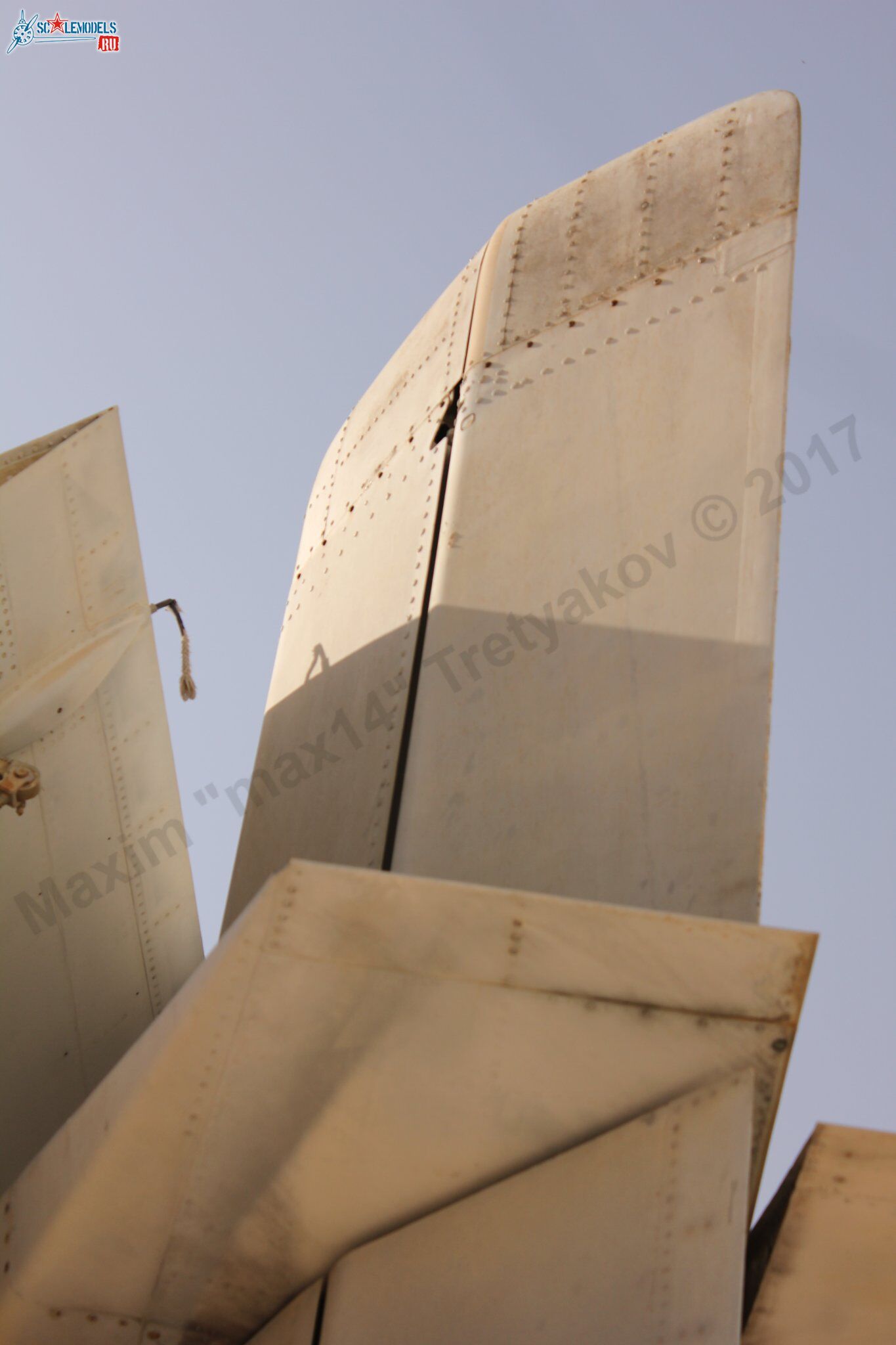 E-2C_Hawkeye_53.jpg