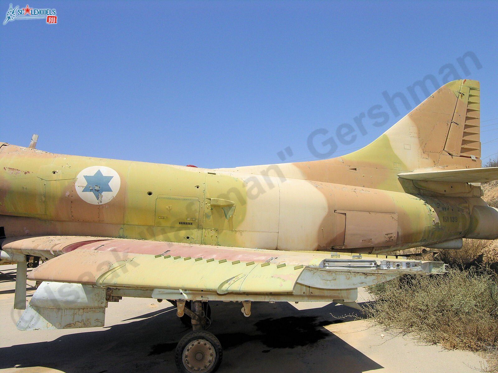 A-4E_Skyhawk_15.jpg