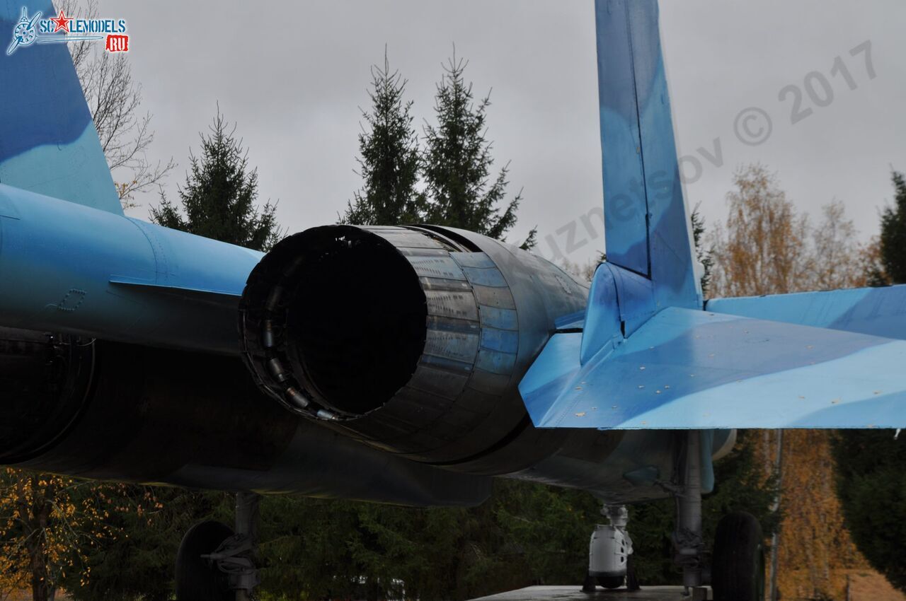 Sukhoi_T-20-10_27.jpg