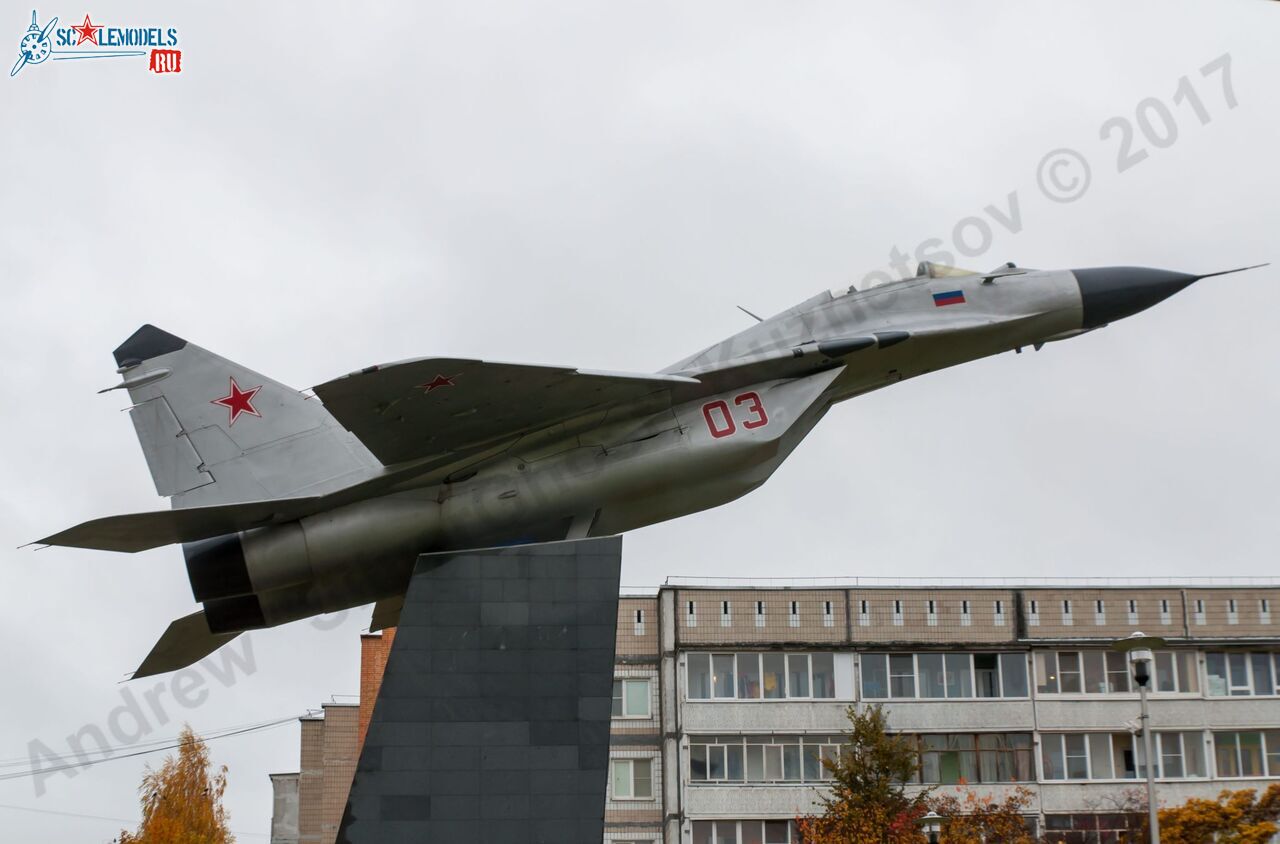 MiG-29_9-12_Obninsk_110.jpg