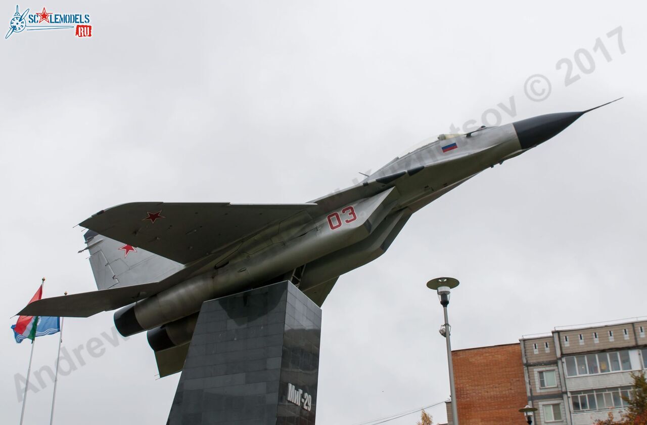 MiG-29_9-12_Obninsk_15.jpg