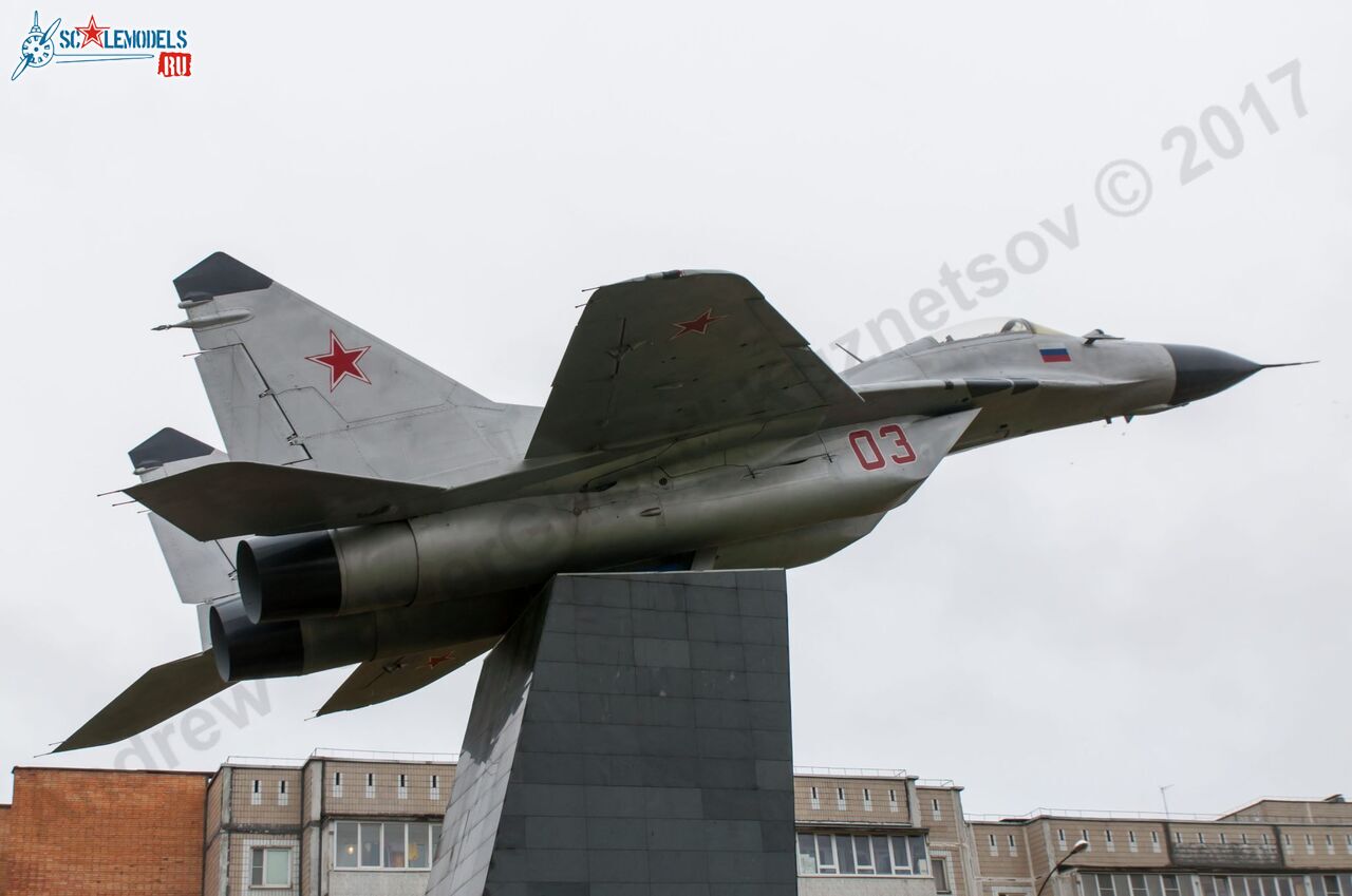 MiG-29_9-12_Obninsk_17.jpg