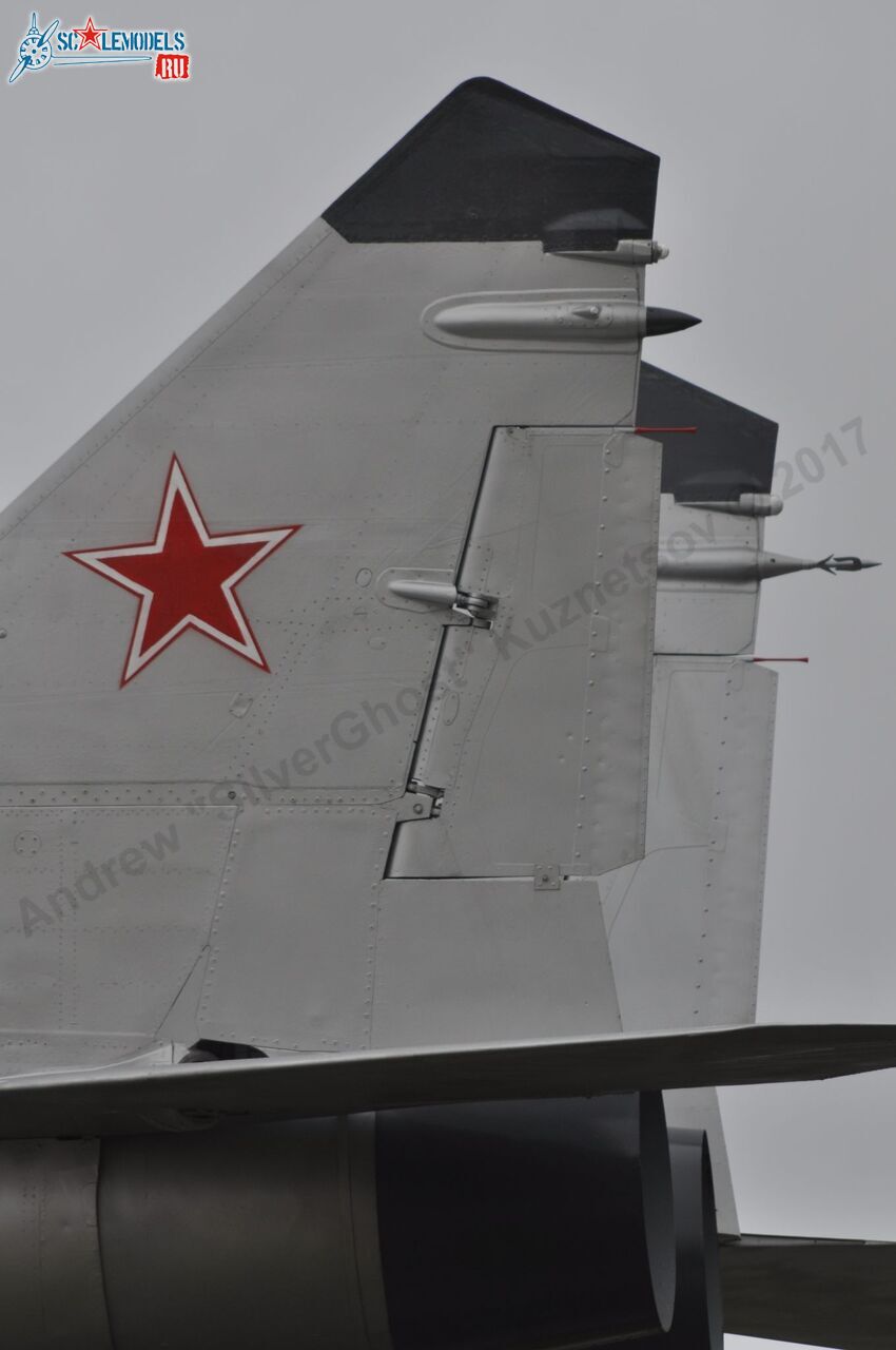 MiG-29_9-12_Obninsk_287.jpg