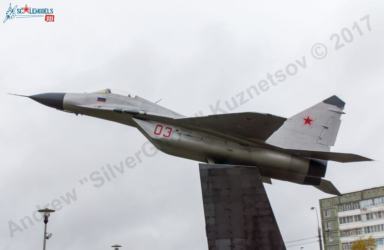 MiG-29_9-12_Obninsk_6.jpg