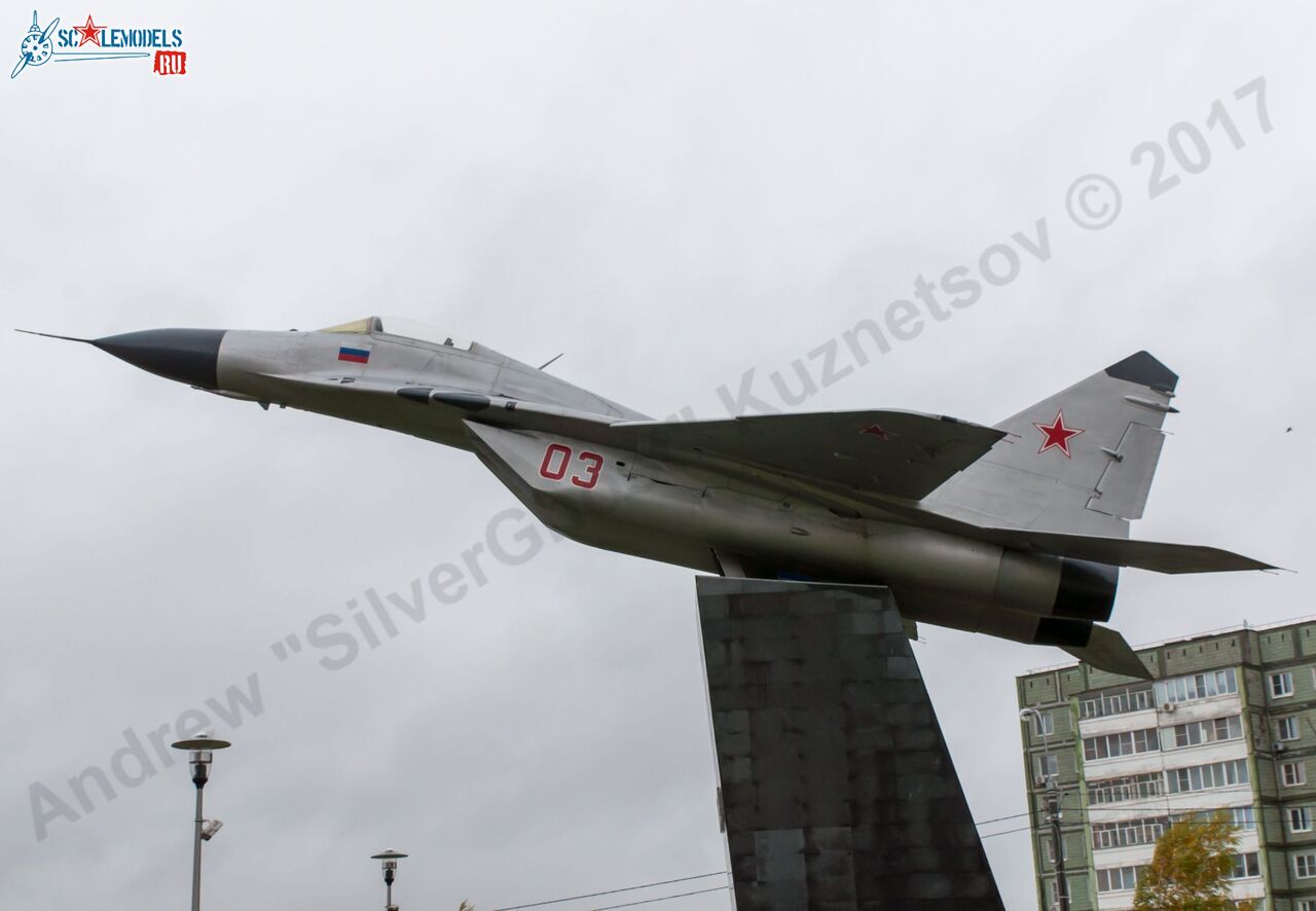 MiG-29_9-12_Obninsk_8.jpg