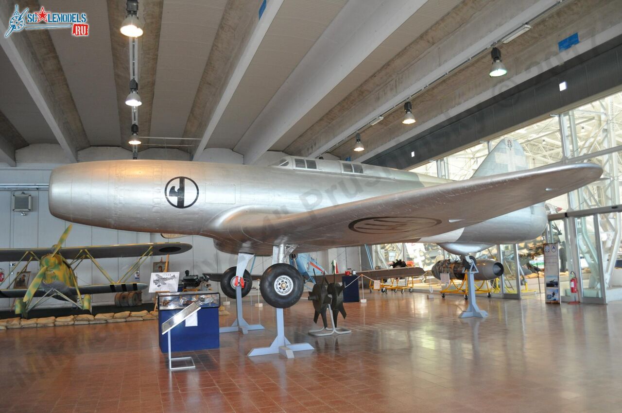 Museo_Storico_dell_Aeronautico_Militare_20.jpg