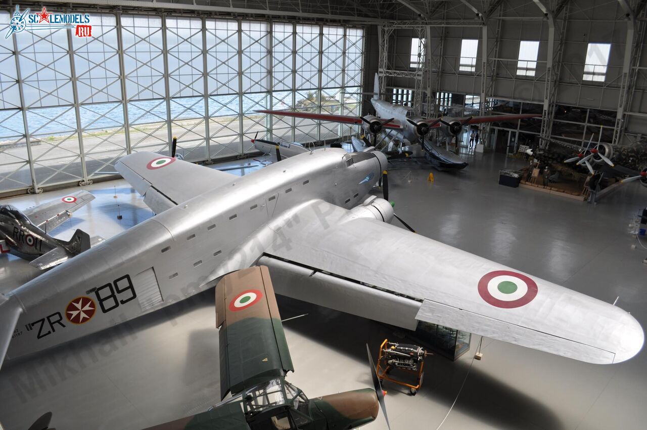 Museo_Storico_dell_Aeronautico_Militare_39.jpg