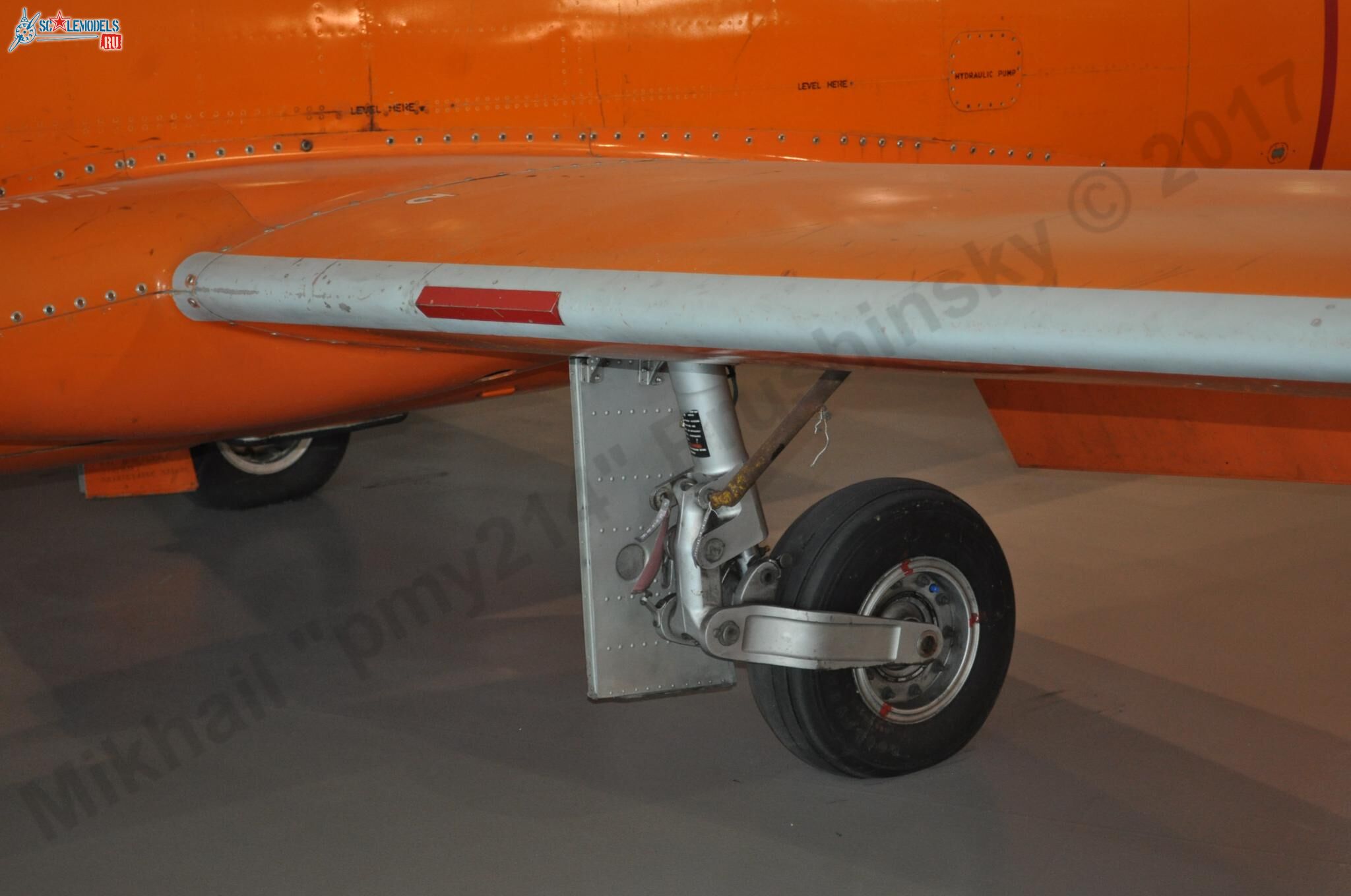 Aeromacchi_MB-326_8.jpg