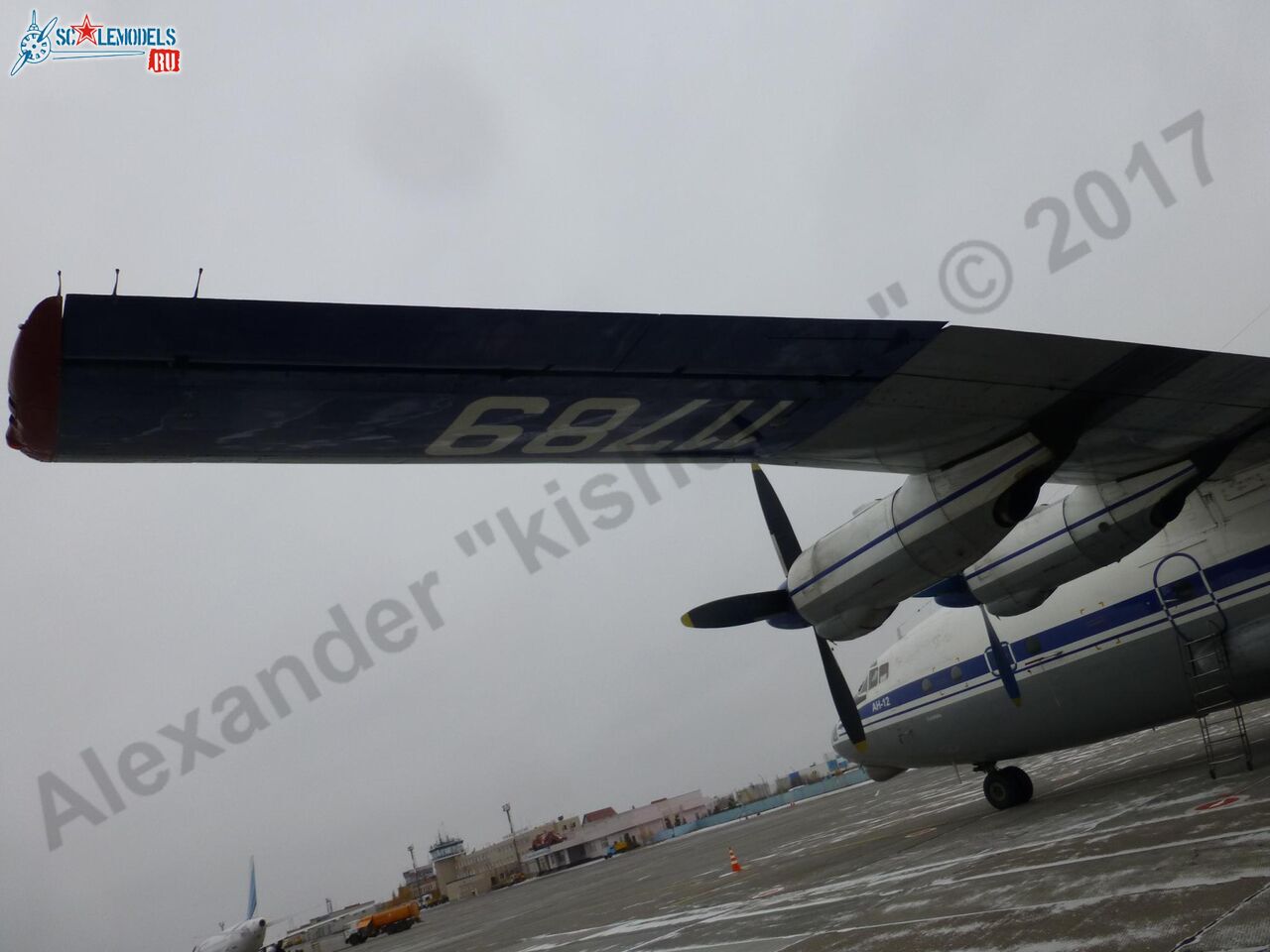 An-12BK_11789_23.jpg