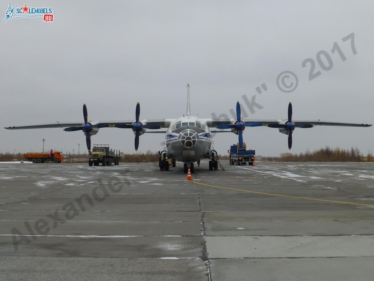 An-12BK_11789_46.jpg