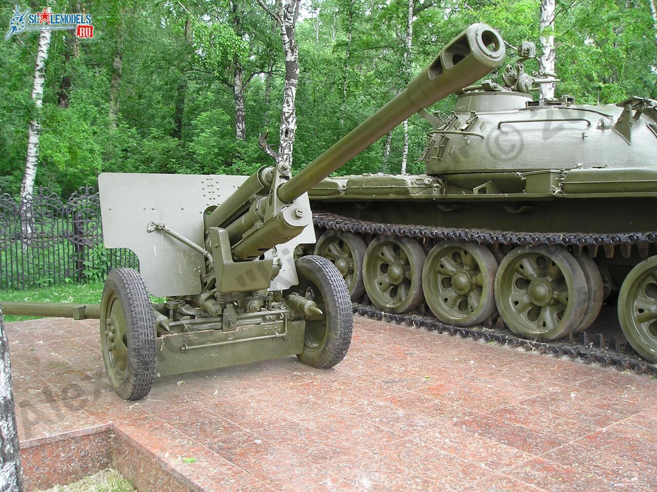 ZiS-3_Tyumen_0.jpg