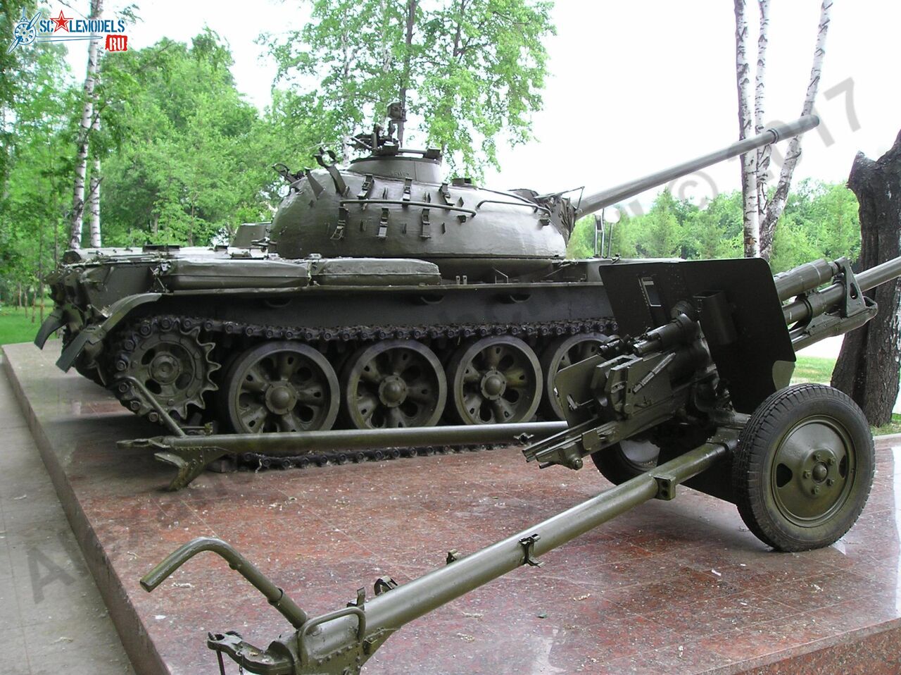 ZiS-3_Tyumen_1.jpg