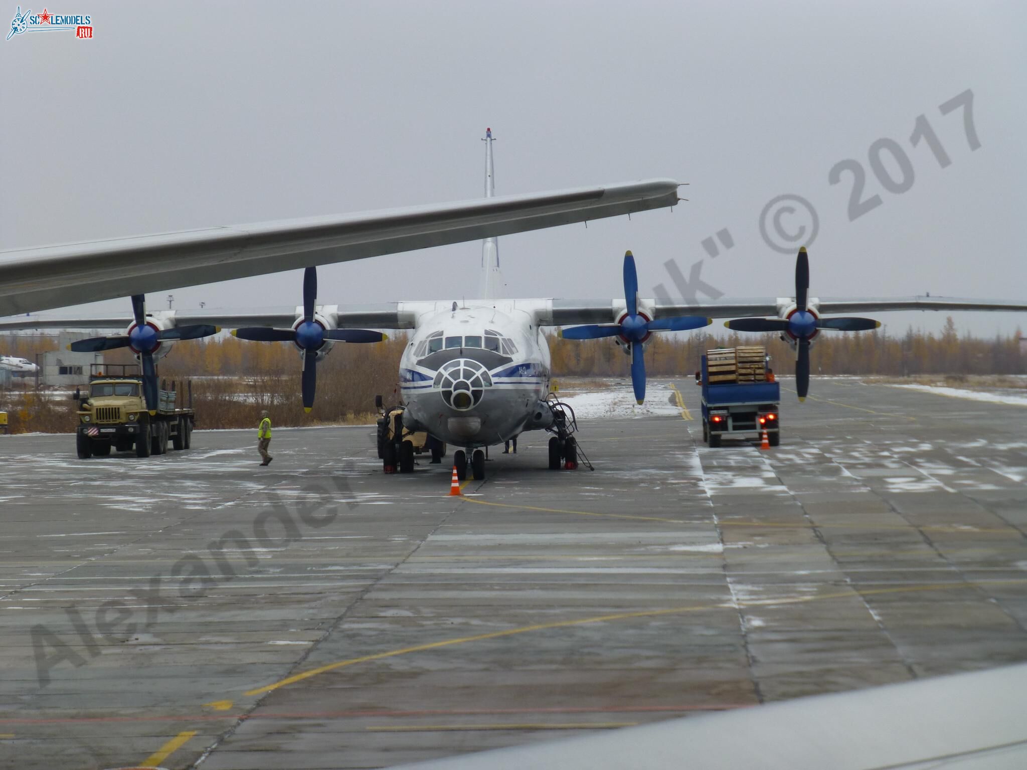 An-12BK_11789_47.jpg