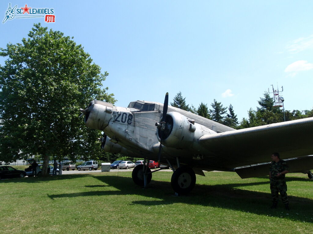 Ju-52