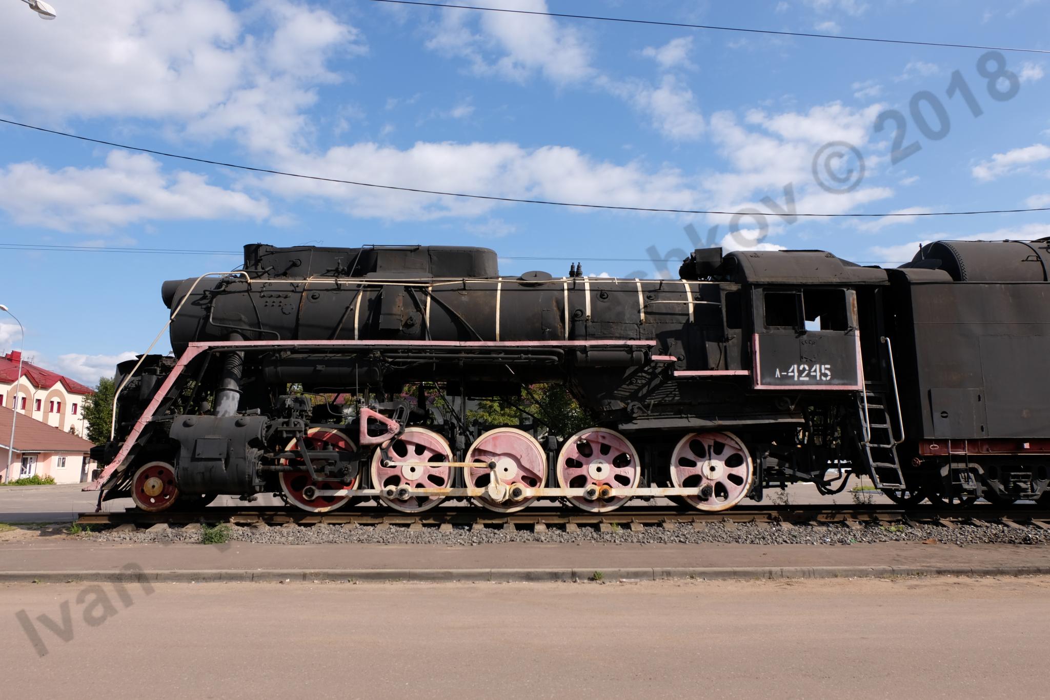 locomotive_L-4245_Bologoe_2.jpg