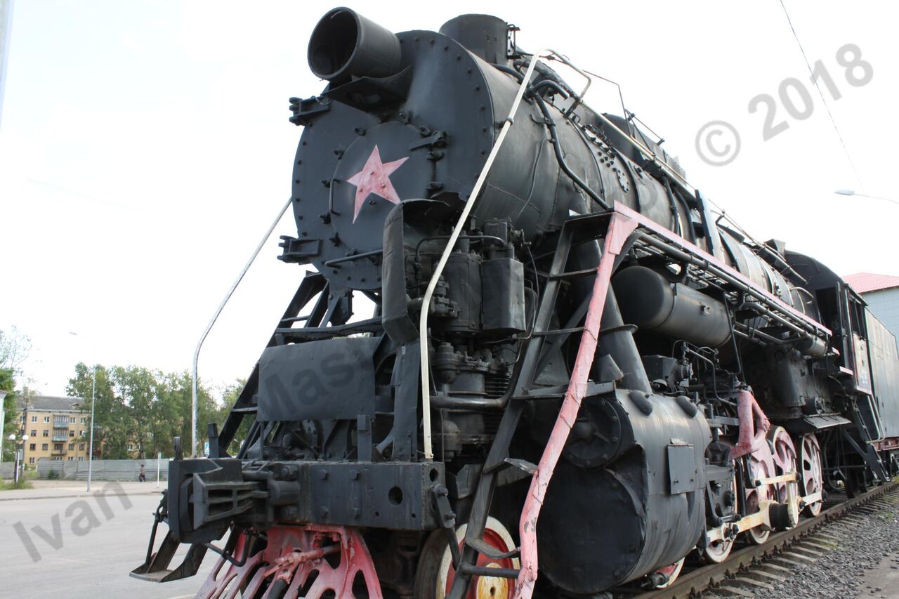 locomotive_L-4245_Bologoe_221.jpg