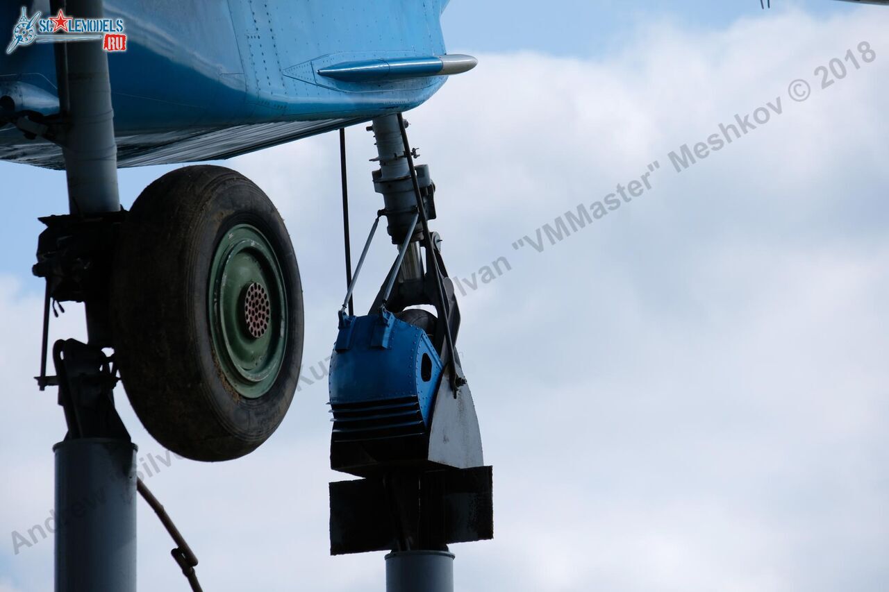 Su-27_Bologoe_107.jpg