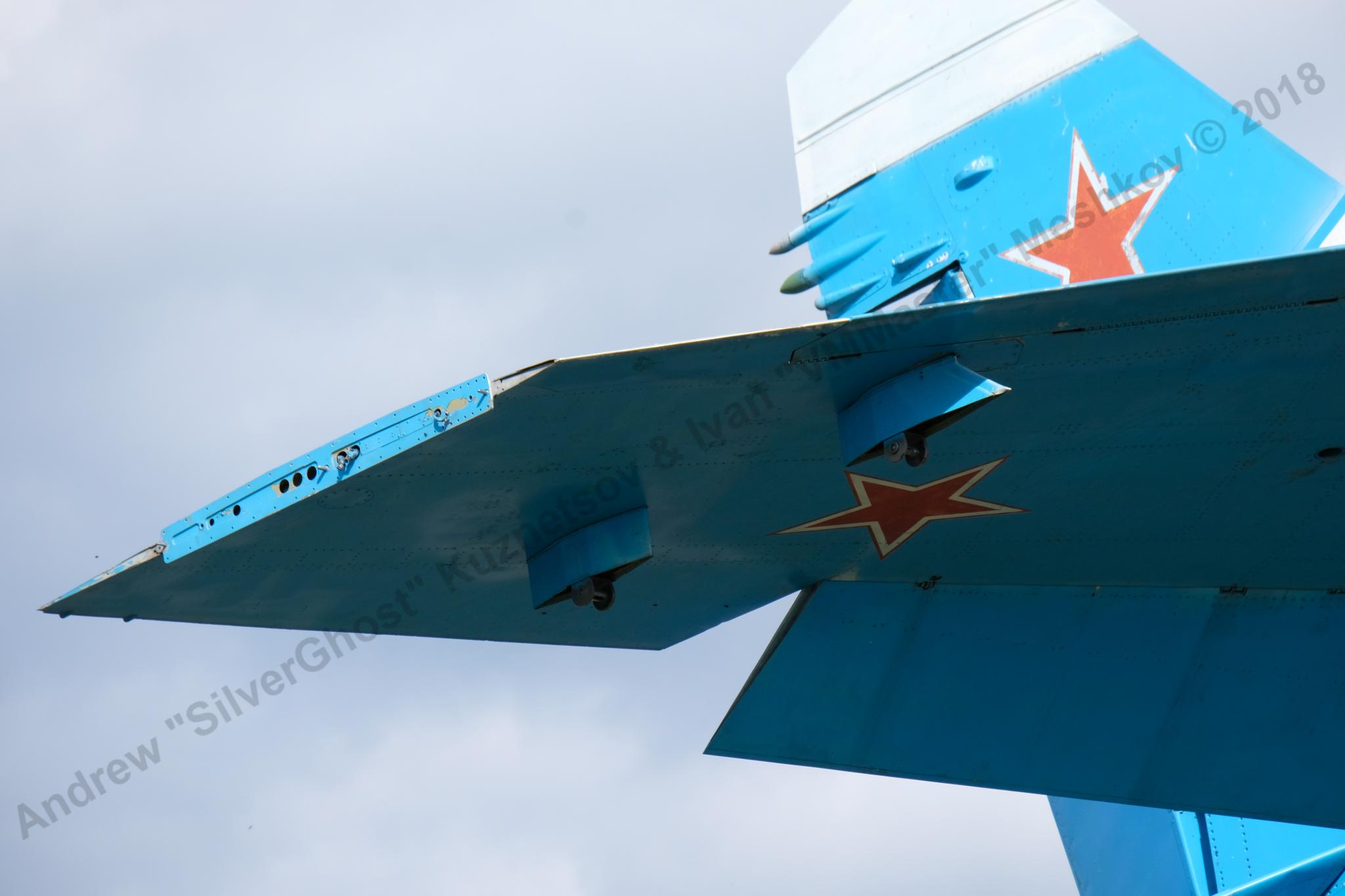 Su-27_Bologoe_182.jpg