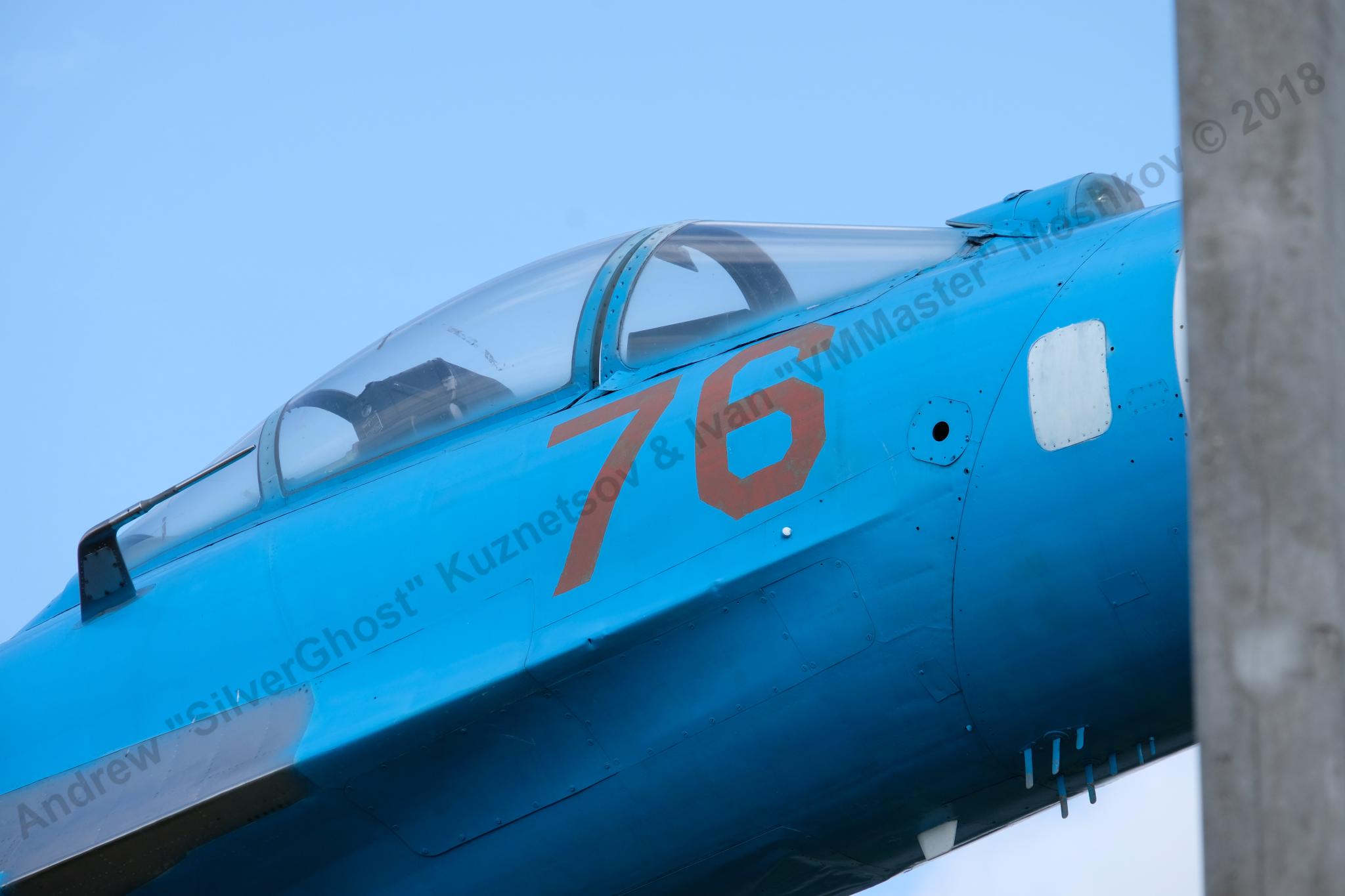 Su-27_Bologoe_194.jpg