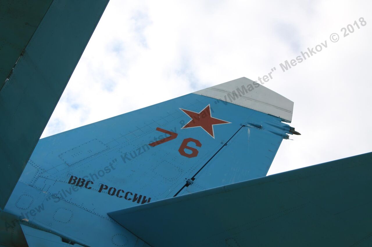 Su-27_Bologoe_403.jpg