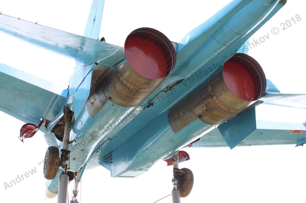 Su-27_Bologoe_414.jpg