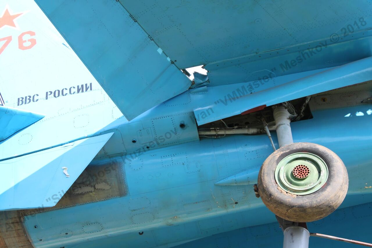 Su-27_Bologoe_436.jpg