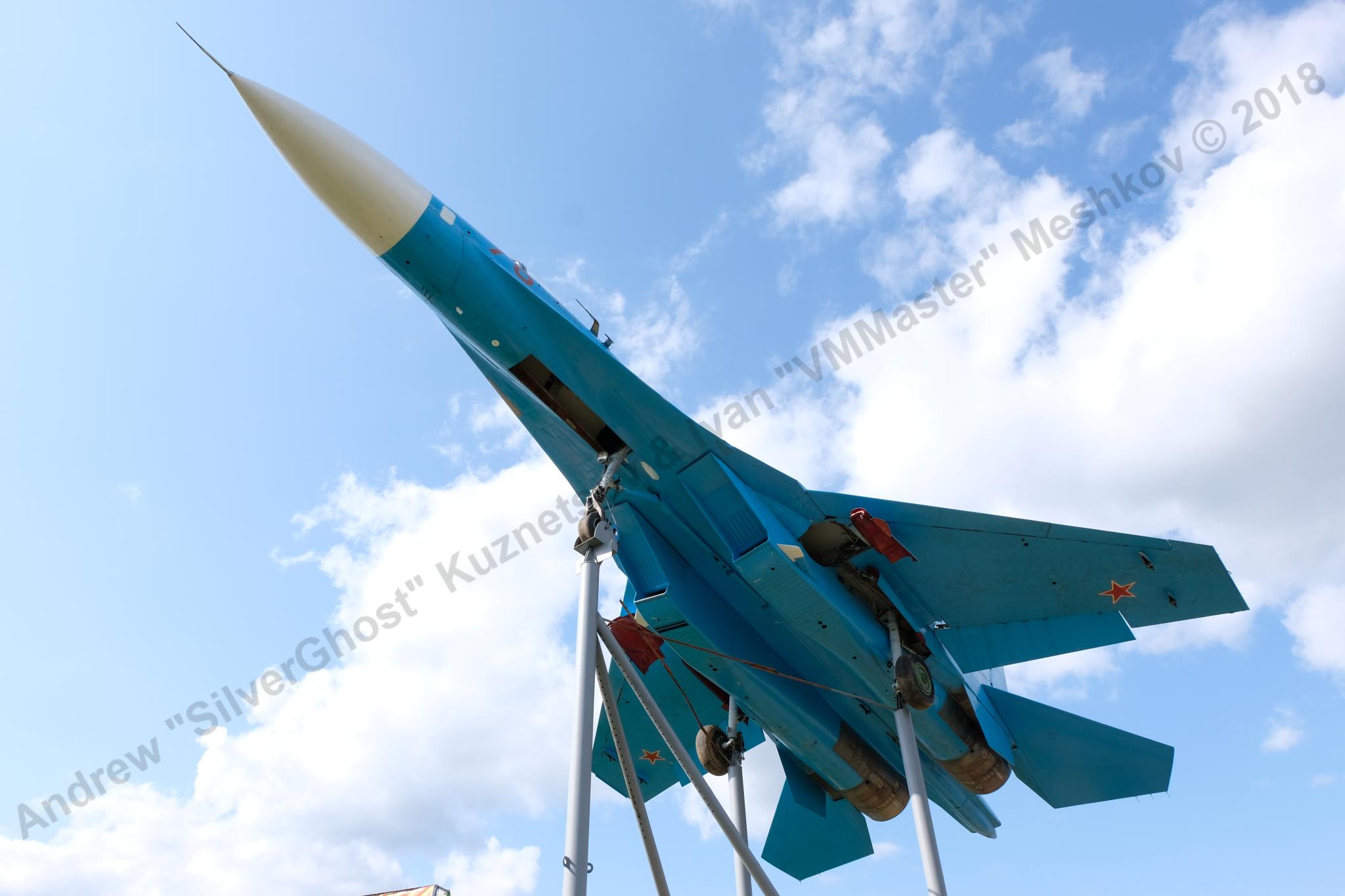 Su-27_Bologoe_44.jpg