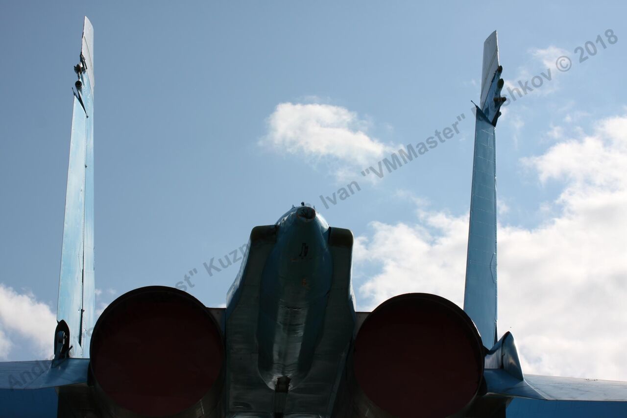 Su-27_Bologoe_456.jpg