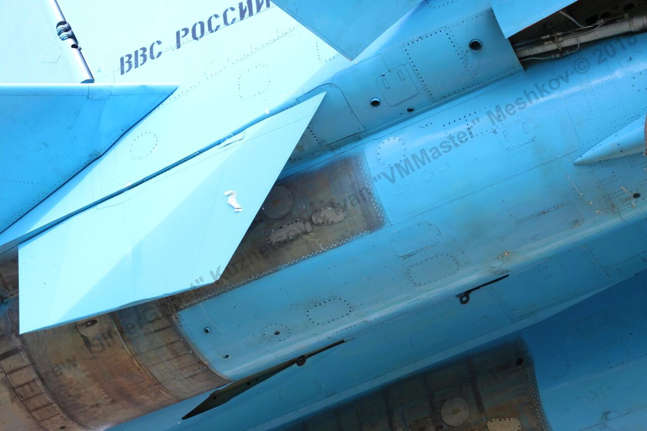 Su-27_Bologoe_505.jpg