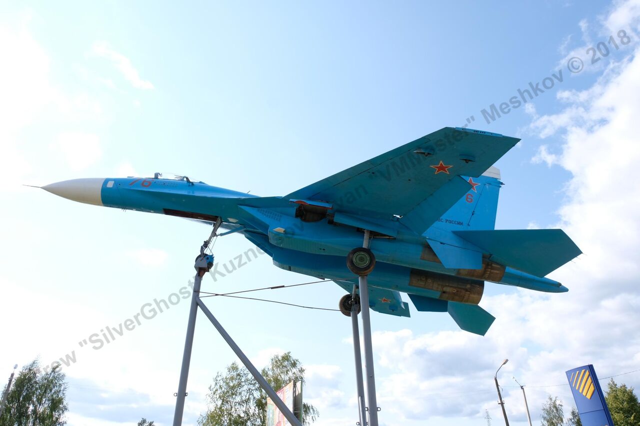 Su-27_Bologoe_51.jpg