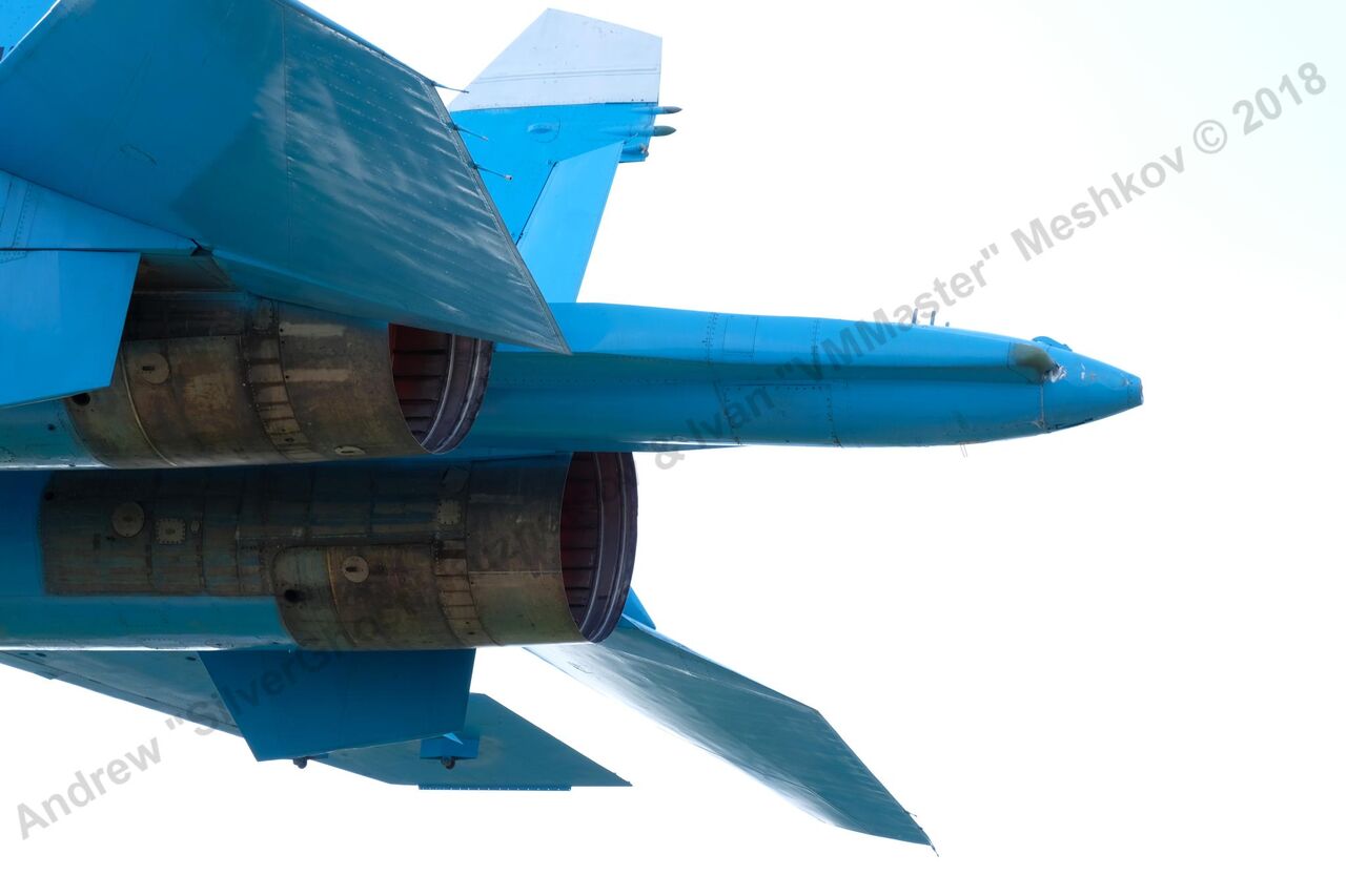 Su-27_Bologoe_63.jpg