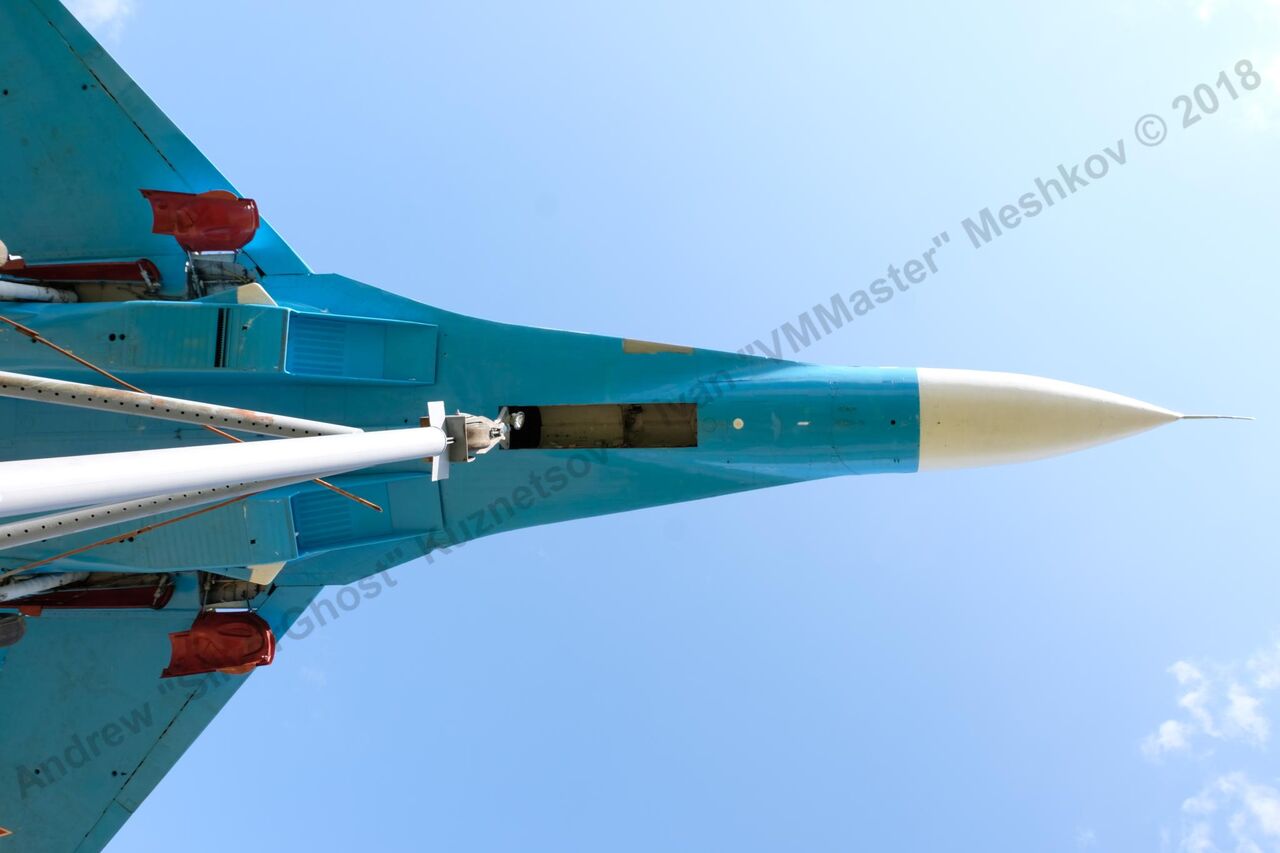 Su-27_Bologoe_80.jpg