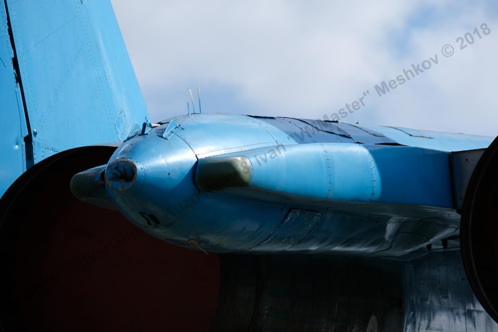 Su-27_Bologoe_84.jpg