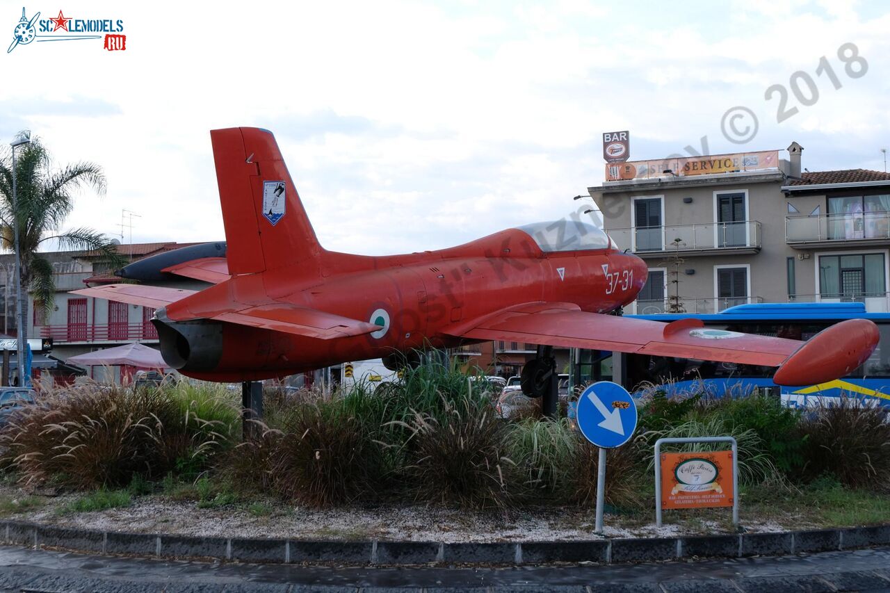 Aeromacci_MB-326_Catania_260.jpg