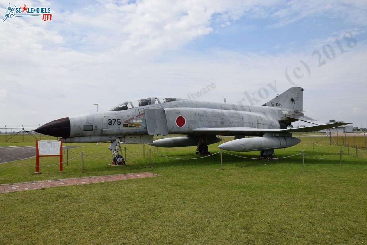 F-4EJKai_Misawa_14.jpg