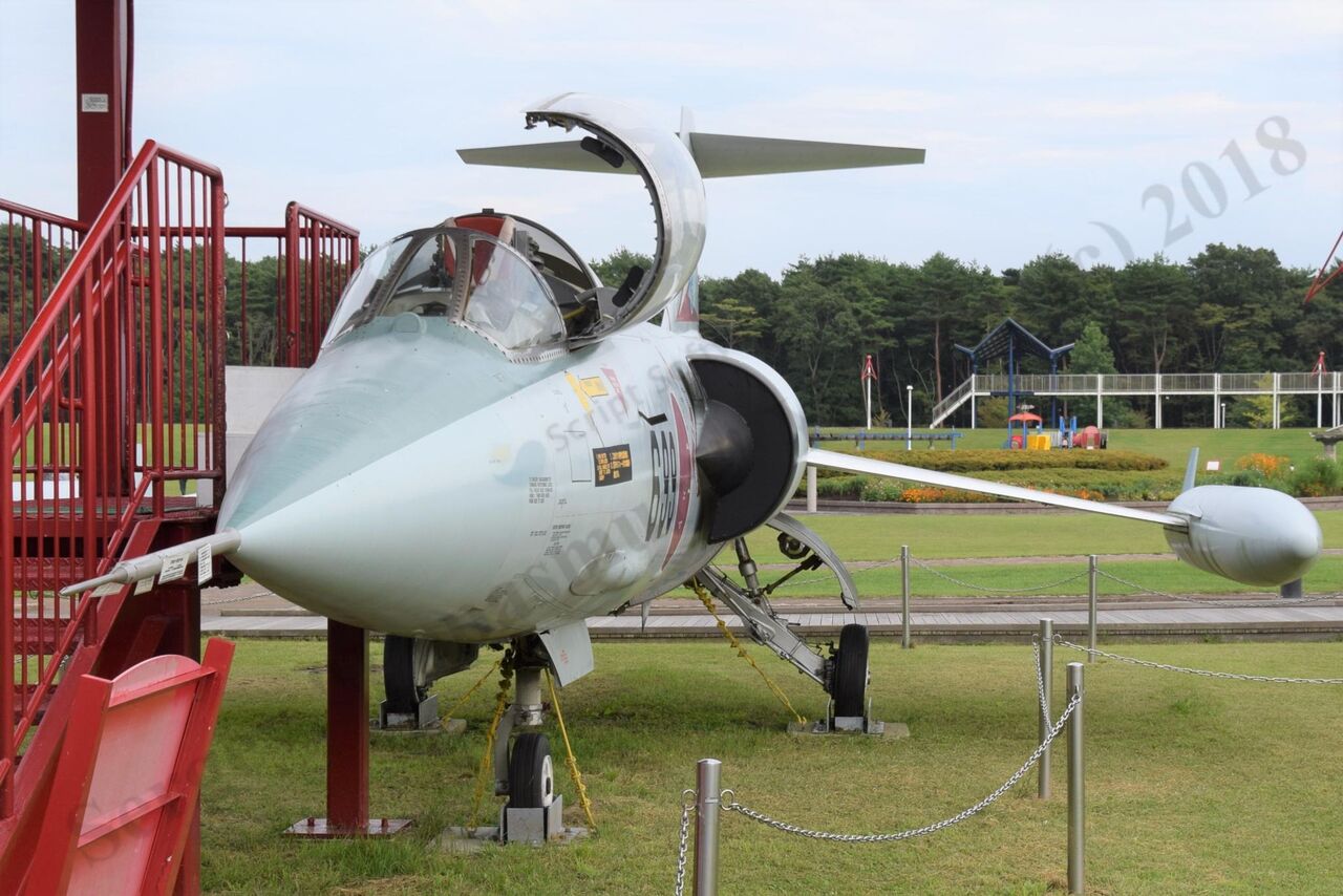 F_104J_76-8699_Misawa_153.jpg