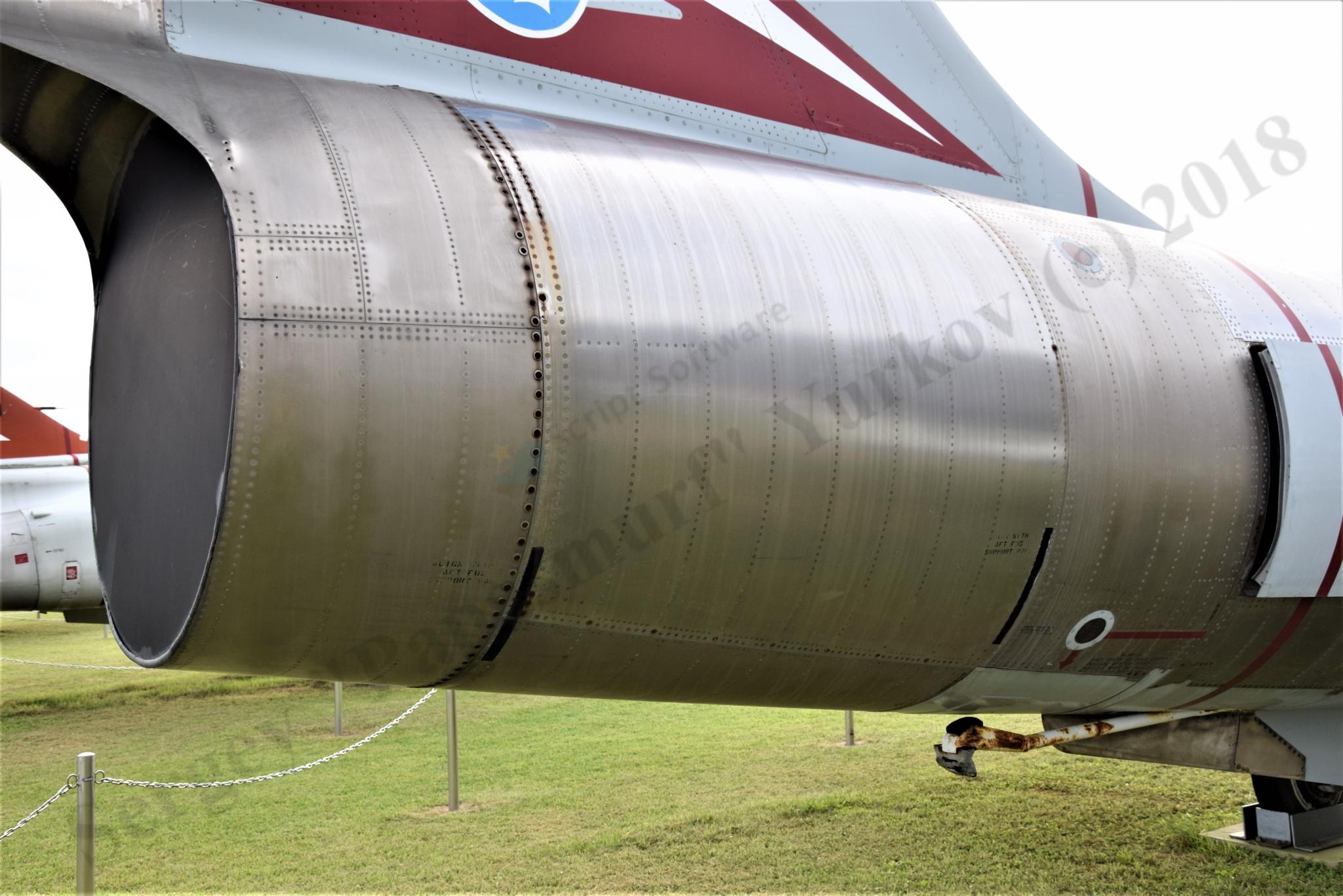 F_104J_76-8699_Misawa_35.jpg
