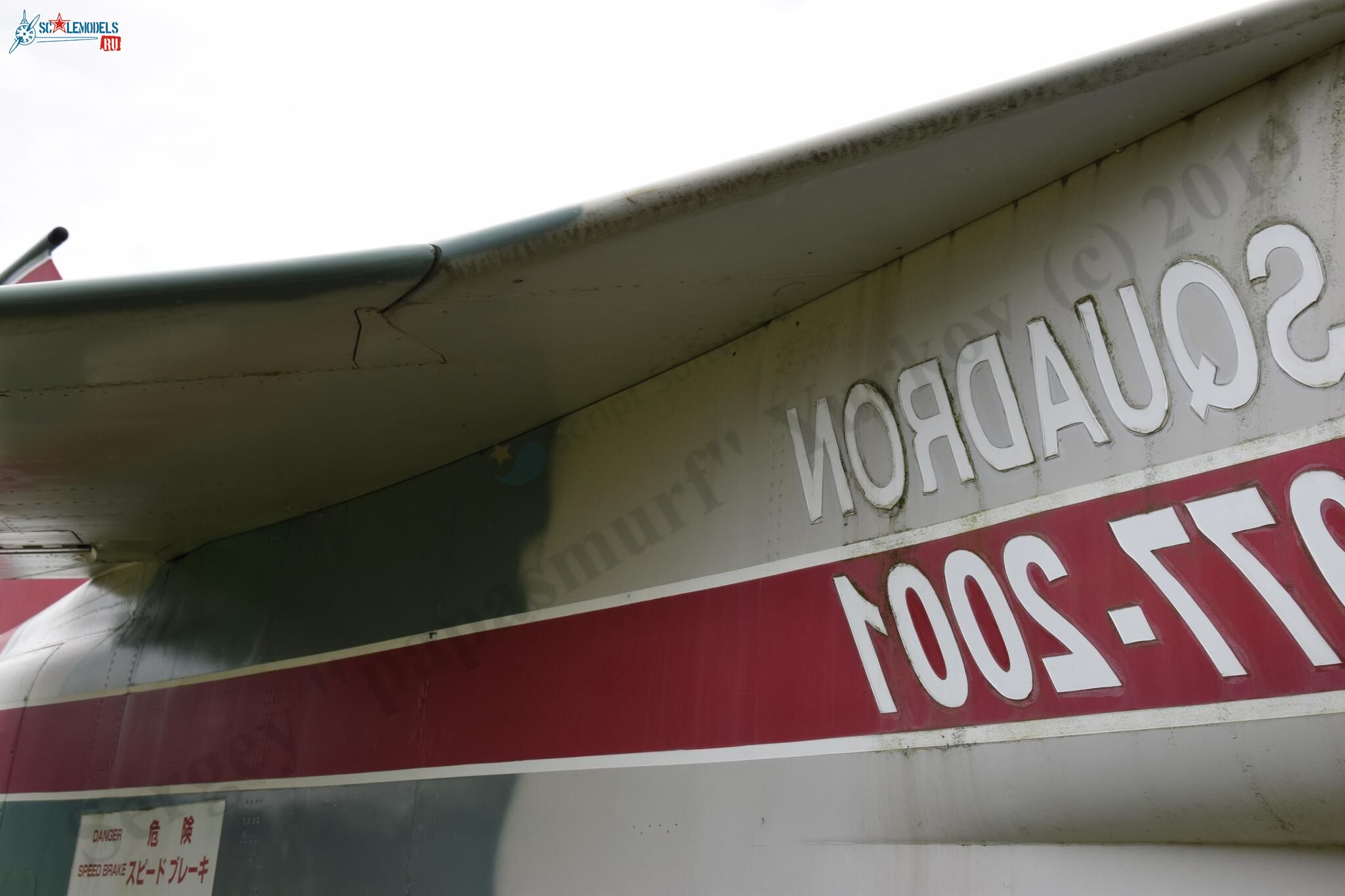 F-1_00-247_Misawa_241.jpg