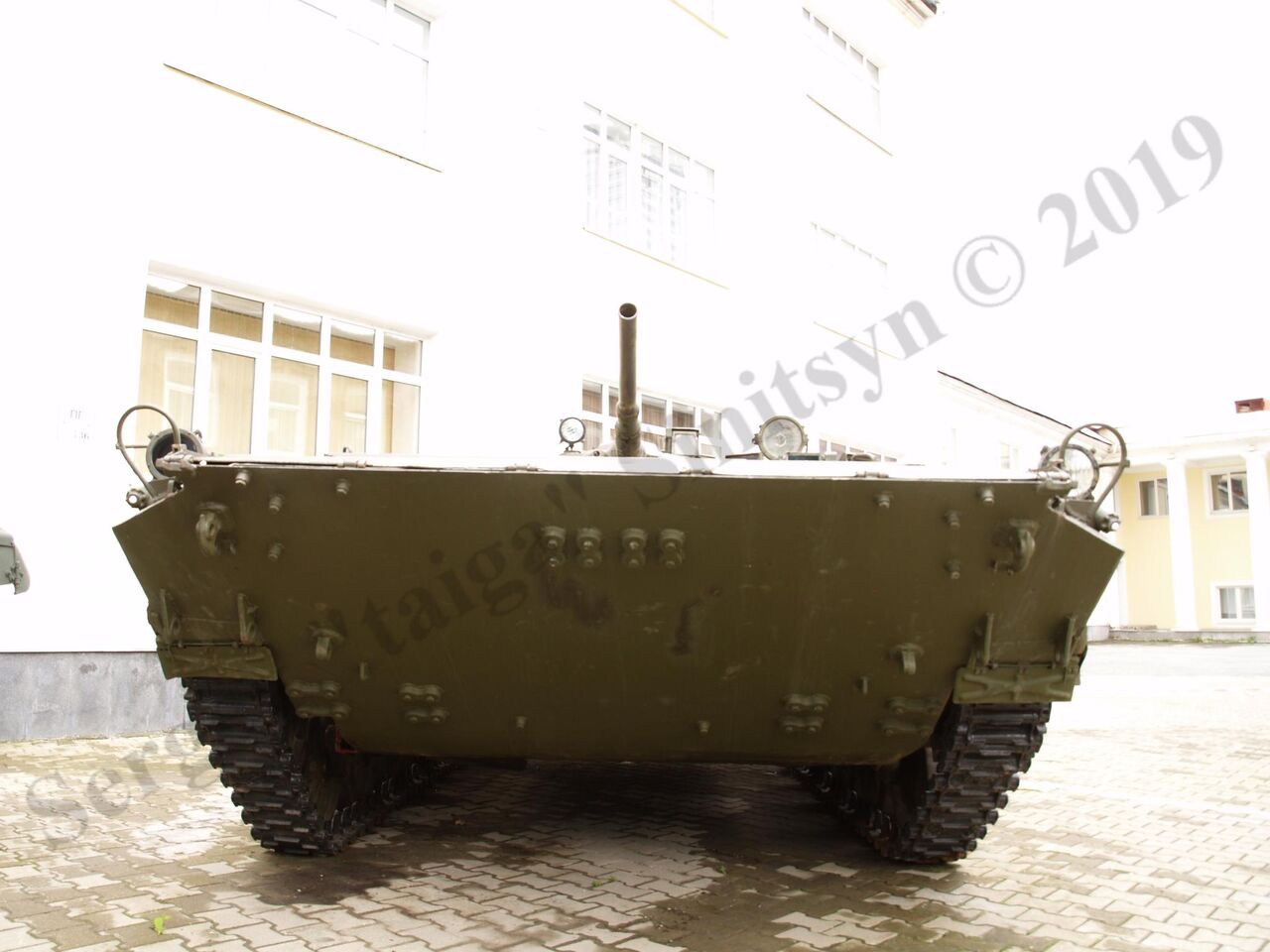 BMP-1_17.jpg