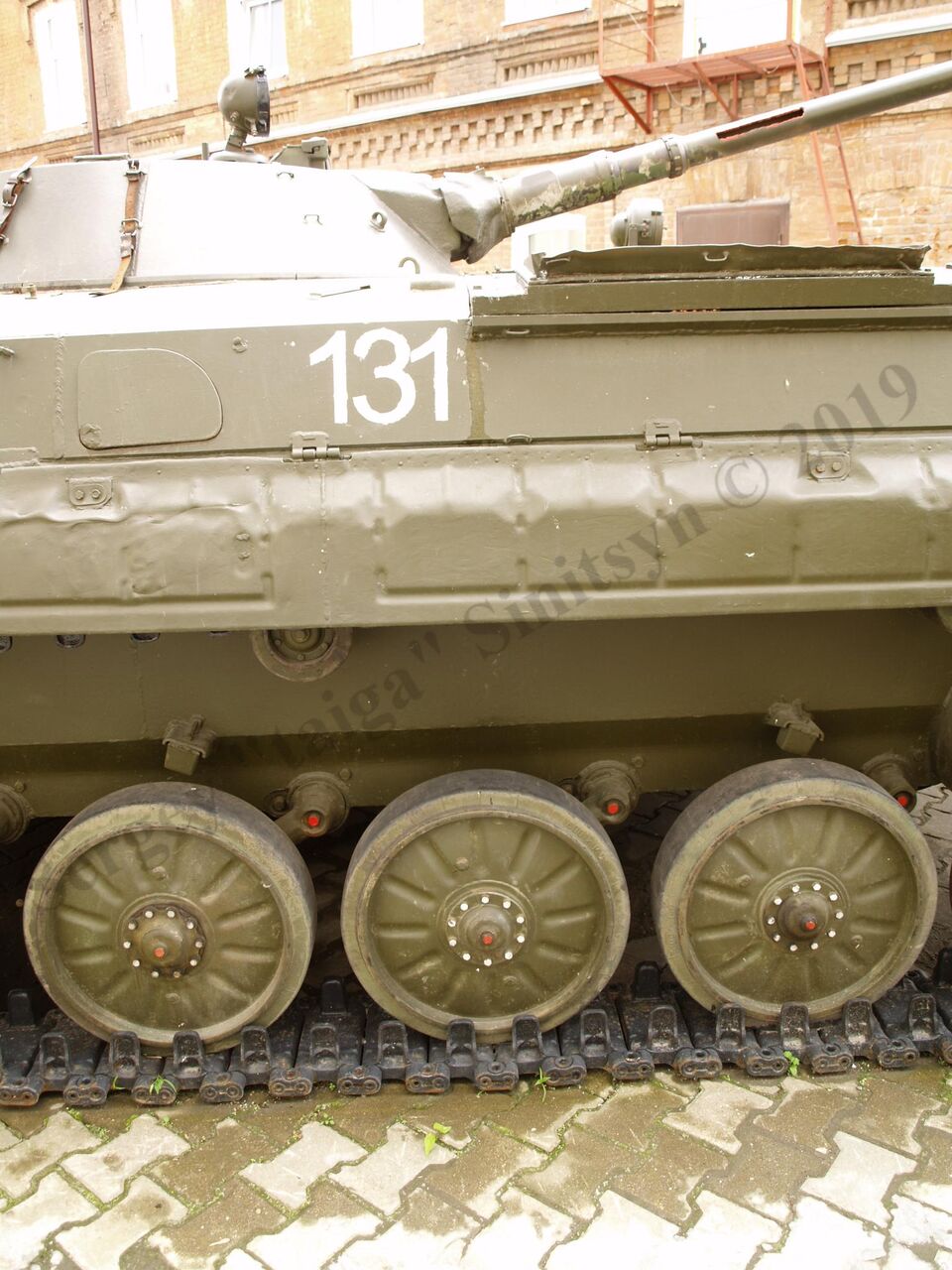 BMP-1_81.jpg