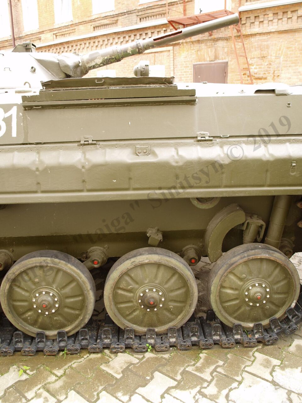 BMP-1_82.jpg