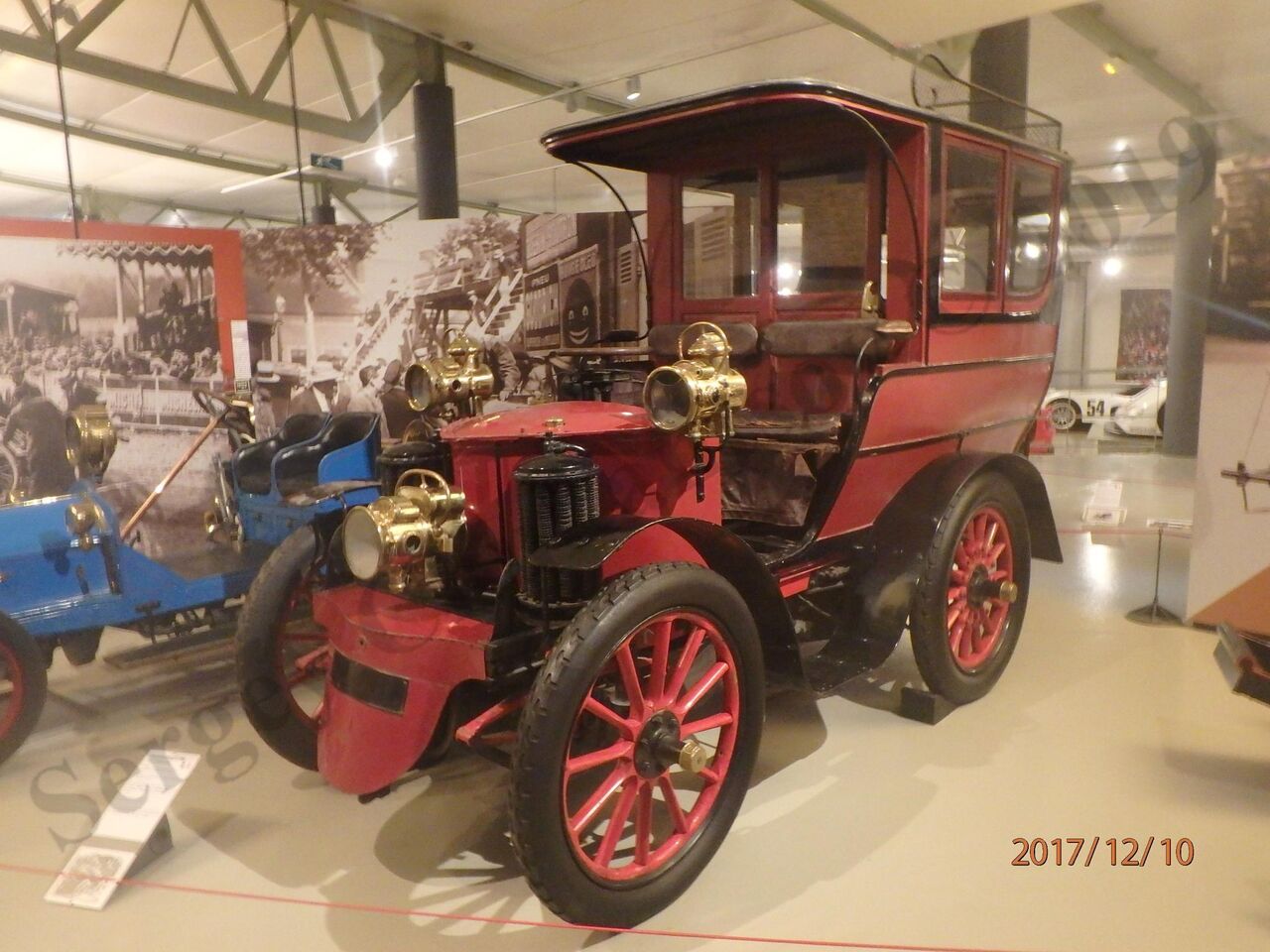 LeMans_museum_60.jpg