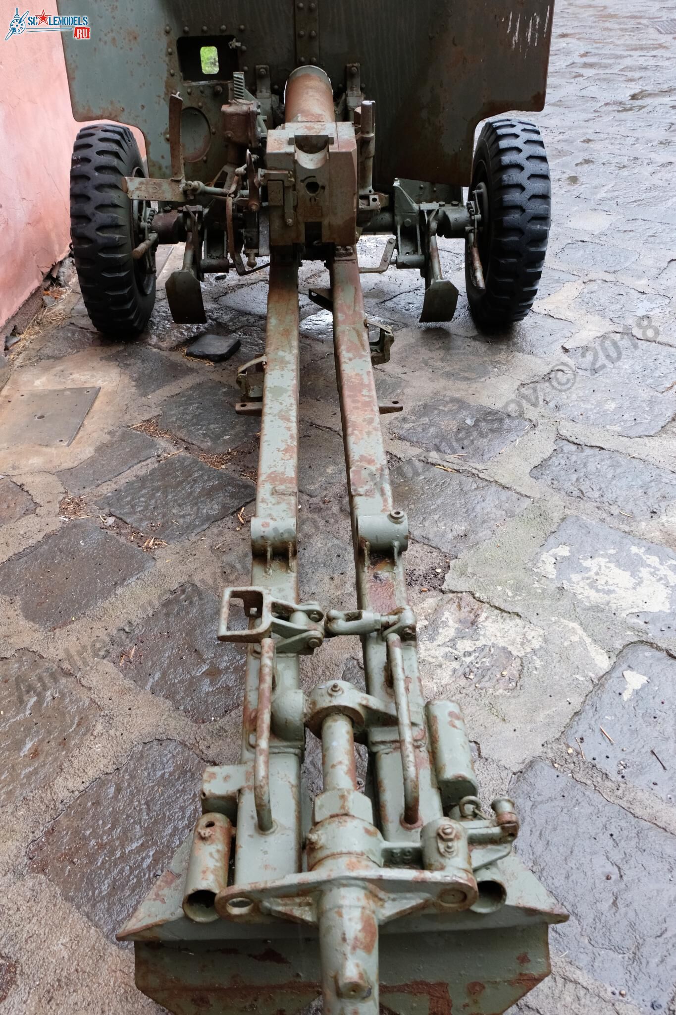 Ordinance_QF_6-pounder_Catania_36.jpg