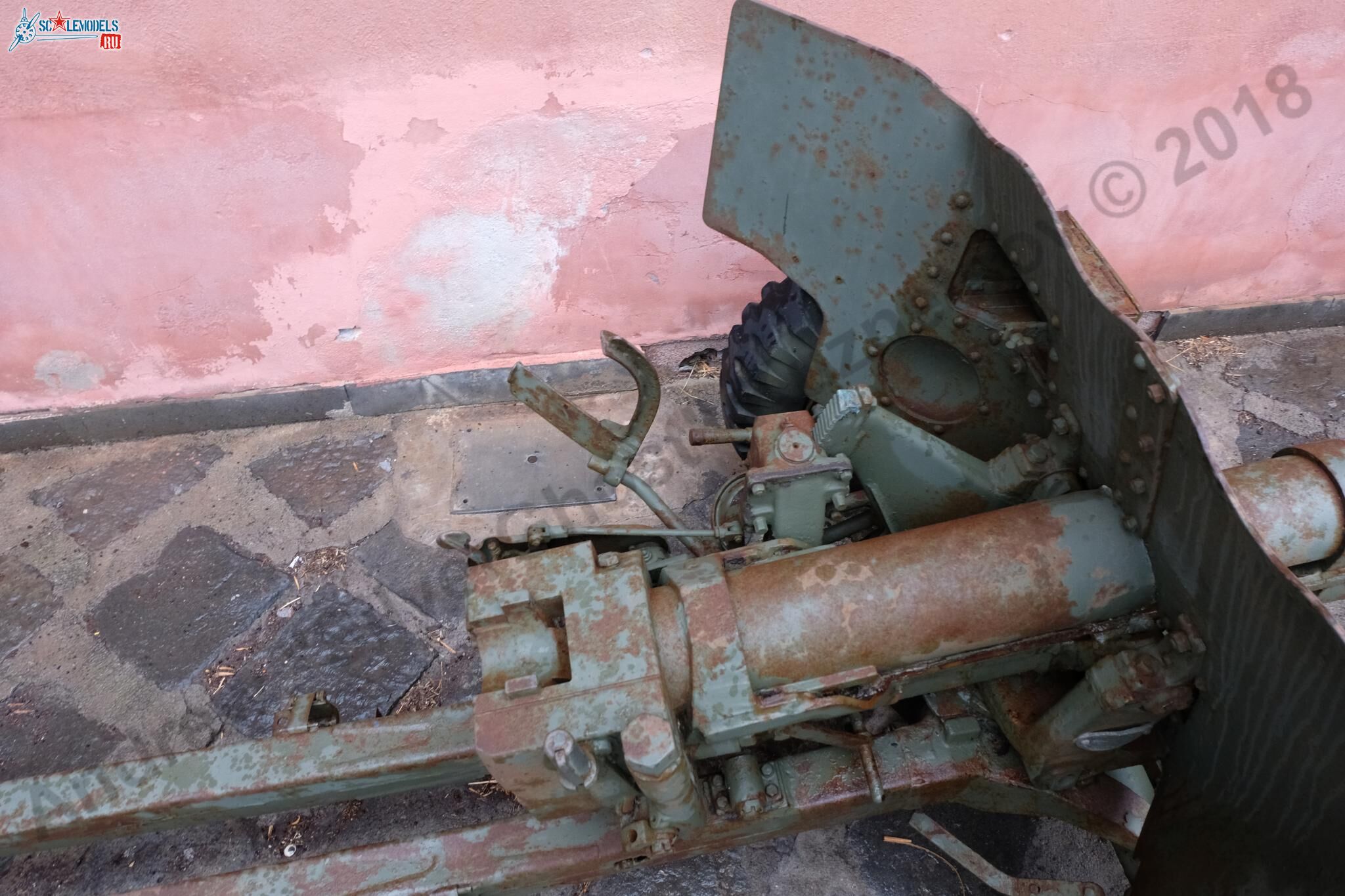 Ordinance_QF_6-pounder_Catania_51.jpg