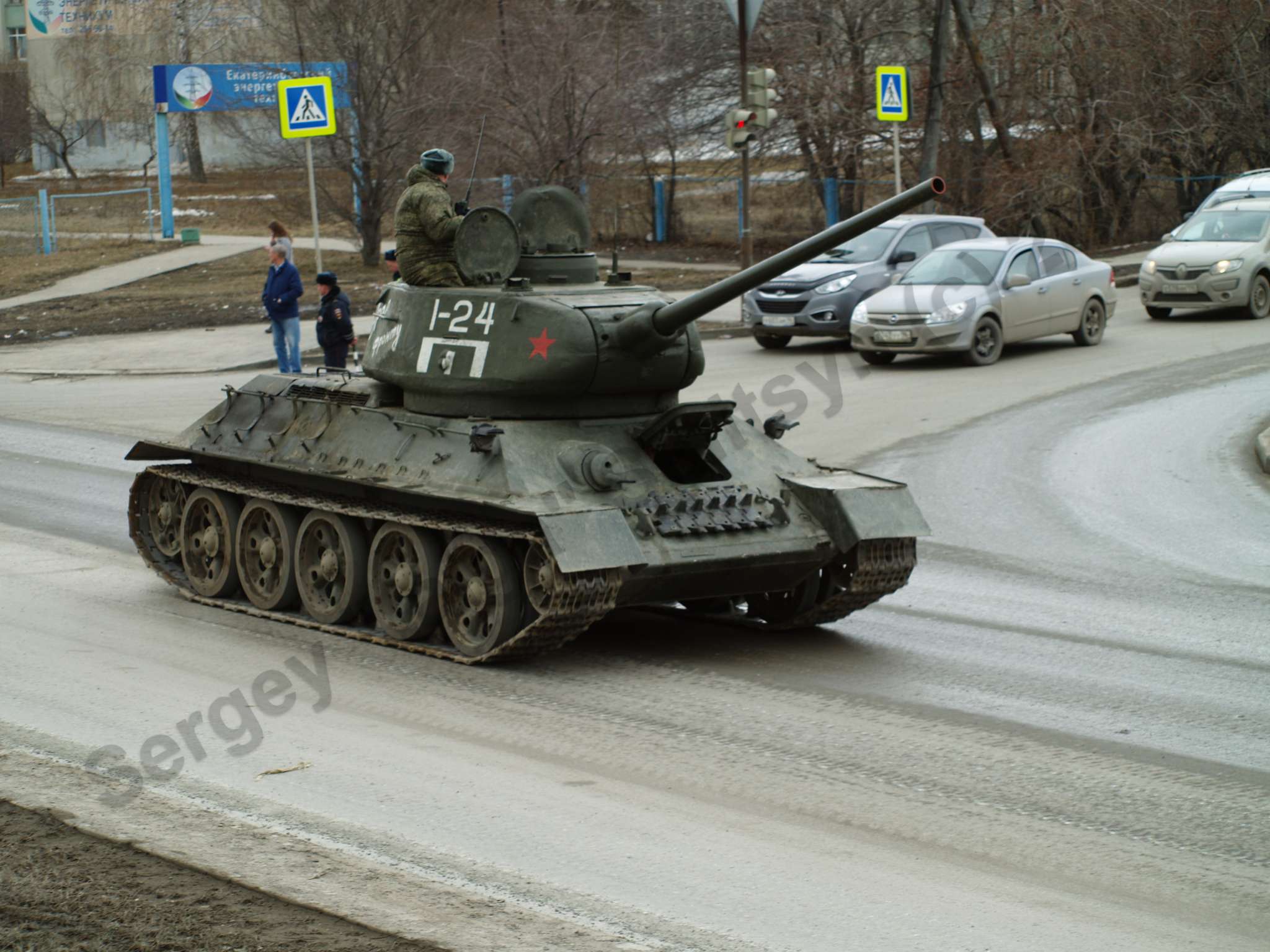 Yekaterinburg_victory_day_parade_repetiotion_2018_205.jpg