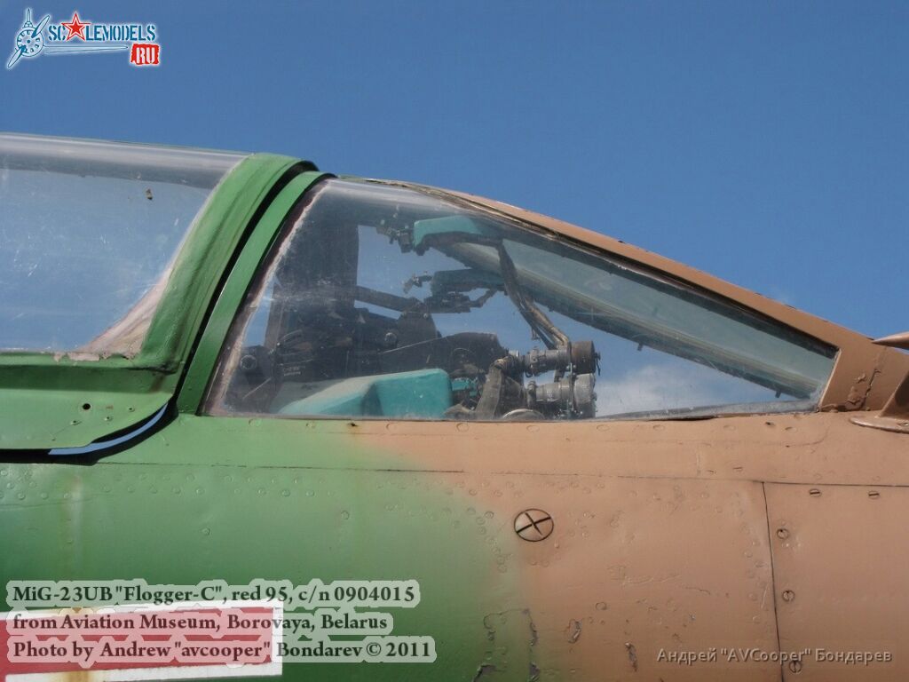 mig-23ub_add_0009.jpg